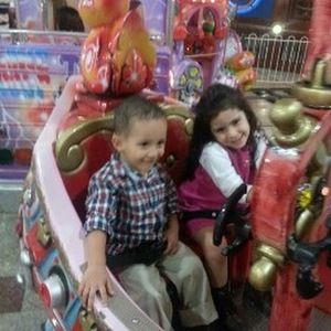 Meet your Posher, Sara yarit